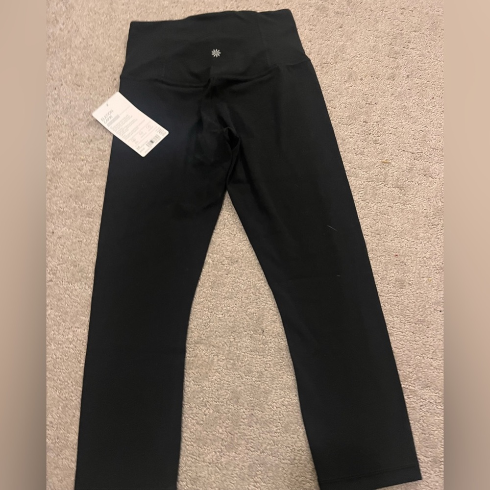 black athleta capri leggings